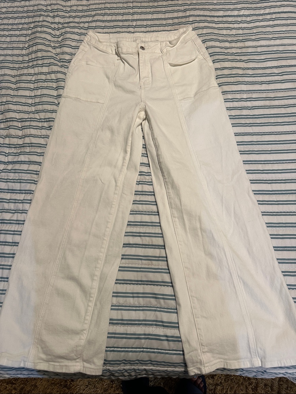 Women's White Wide-Leg Jeans- Amazon Sidefeel brand